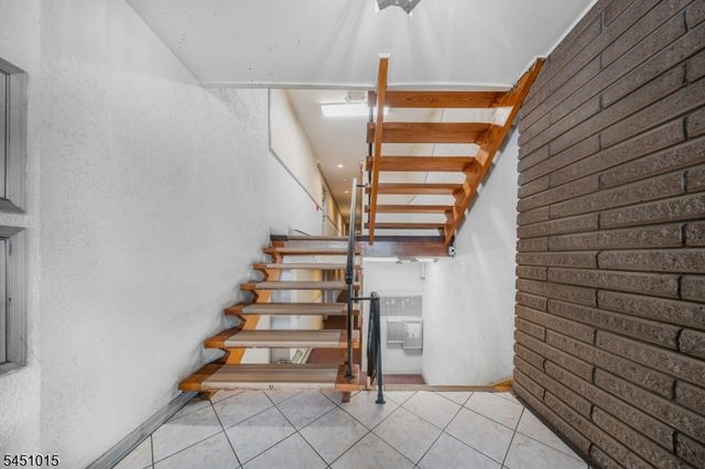 747 N Broad St 105, Elizabeth City, NJ 07208