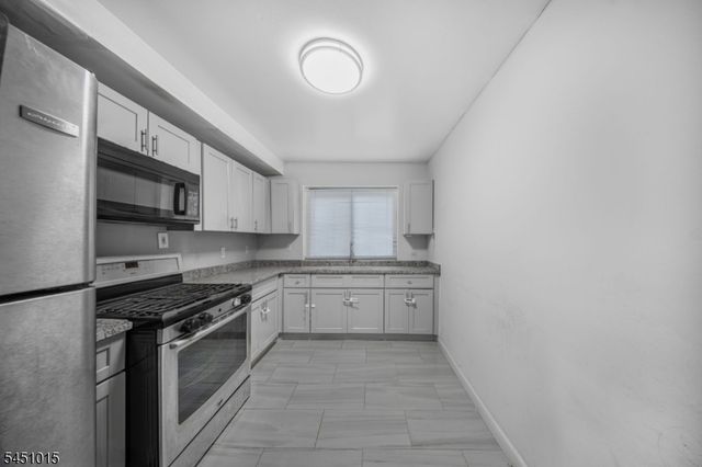 747 N Broad St 105, Elizabeth City, NJ 07208
