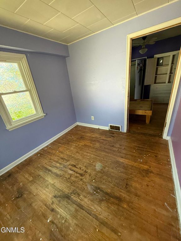 421 Main Street W, Beulah, ND 58523 photo 9