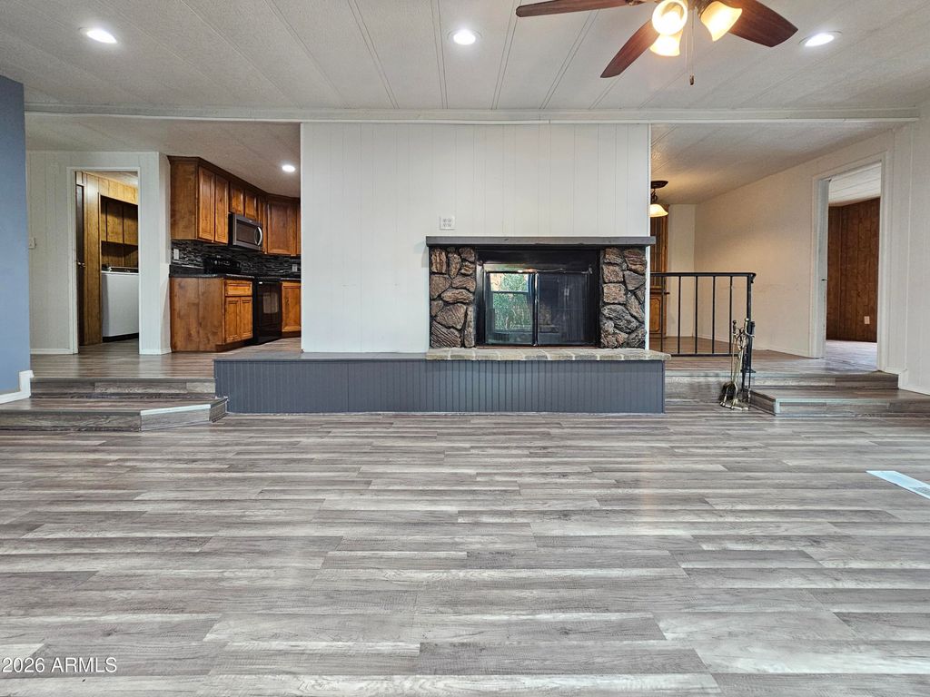 5002 W BETHANY HOME Road 130, Glendale, AZ 85301 — photo 2