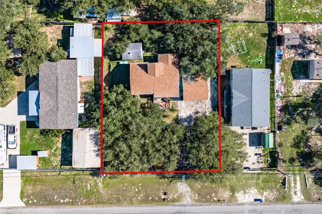 216 Steart St, Rockport, TX 78382