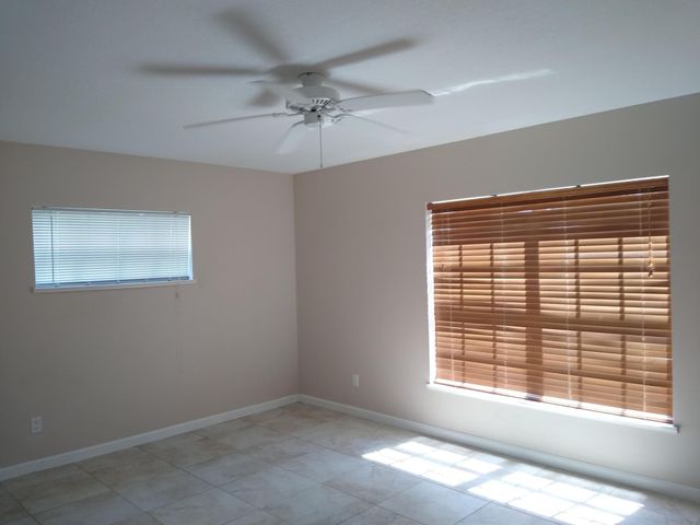 2082 SE Wild Meadow Circle, Port St. Lucie, Port St Lucie, FL 34952