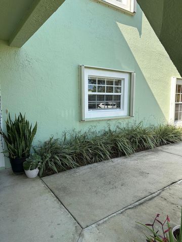 2082 SE Wild Meadow Circle, Port St. Lucie, Port St Lucie, FL 34952