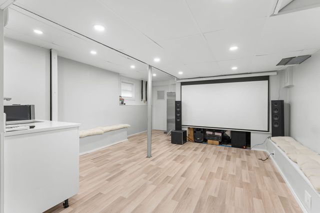 225 Page St, Avon, MA 02322