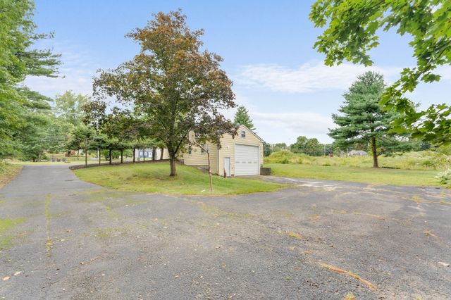 225 Page St, Avon, MA 02322