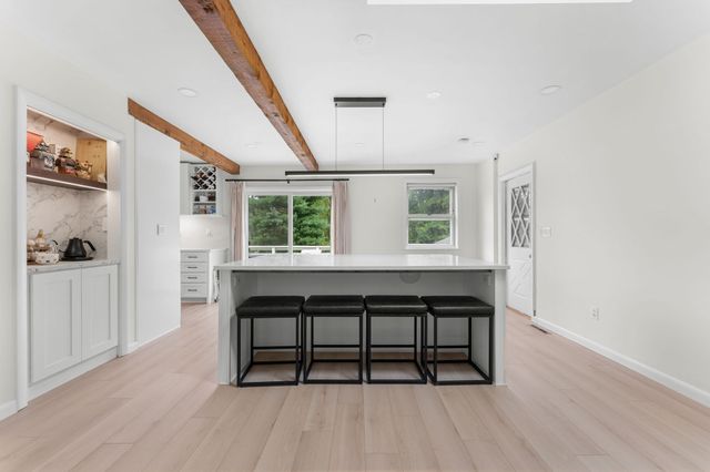 225 Page St, Avon, MA 02322