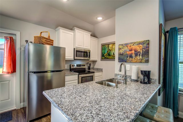 6405 Graceland Drive, Greenville, TX 75402