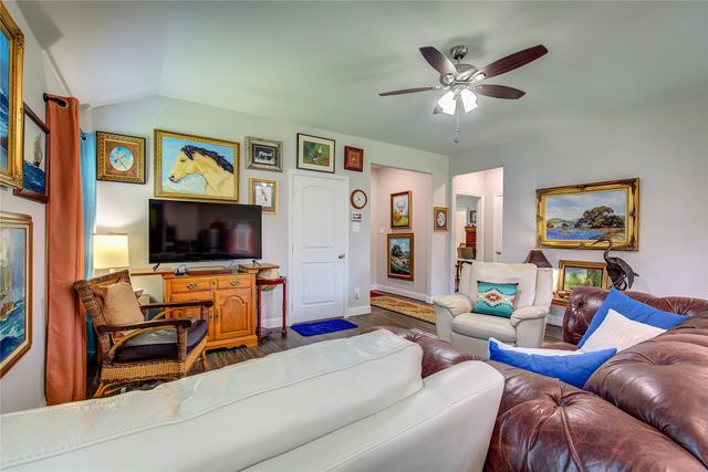 6405 Graceland Drive, Greenville, TX 75402