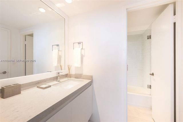 100 Lincoln Road 619, Miami Beach, FL 33139
