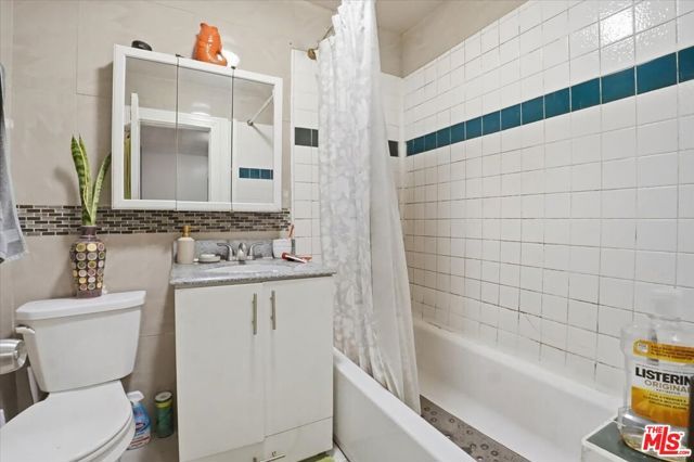 214 N Alma Avenue, Los Angeles, CA 90063