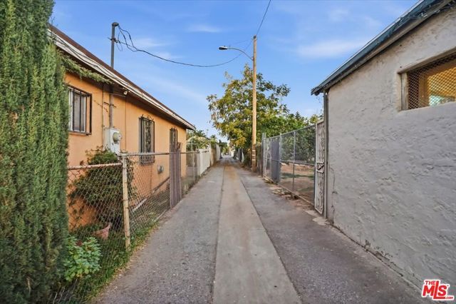 214 N Alma Avenue, Los Angeles, CA 90063