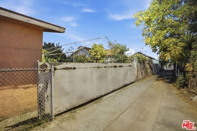 214 N Alma Avenue, Los Angeles, CA 90063