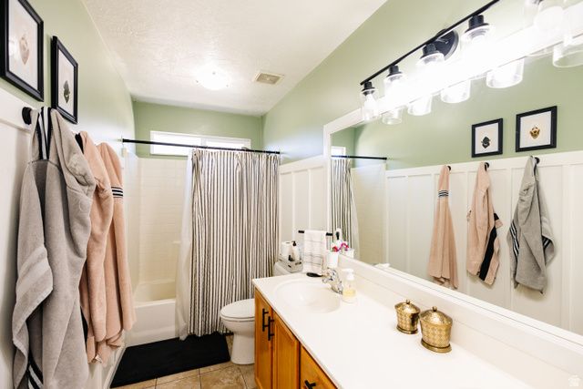 923 N KINGS CROSSING DR, Farmington, UT 84025