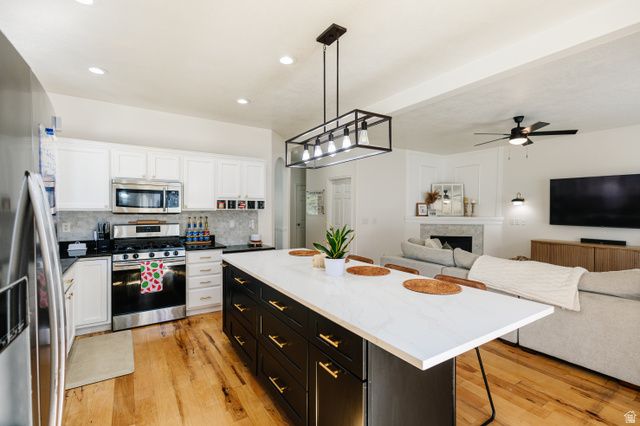 923 N KINGS CROSSING DR, Farmington, UT 84025