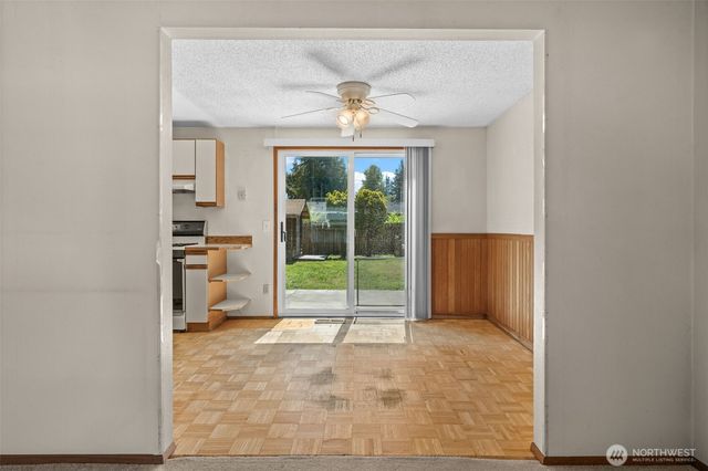 13021 SE 206th Place, Kent, WA 98031