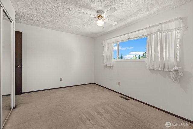 13021 SE 206th Place, Kent, WA 98031