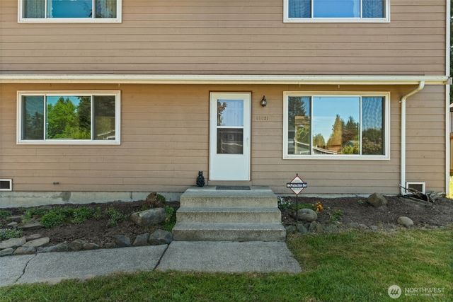 13021 SE 206th Place, Kent, WA 98031
