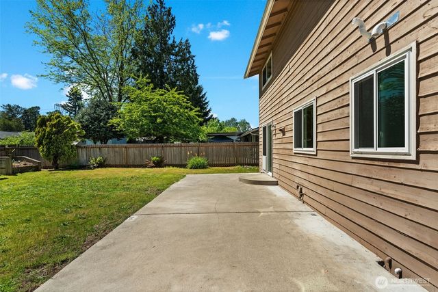 13021 SE 206th Place, Kent, WA 98031