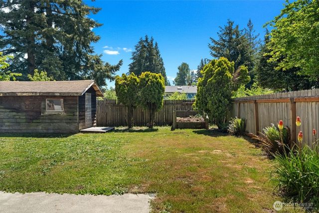 13021 SE 206th Place, Kent, WA 98031