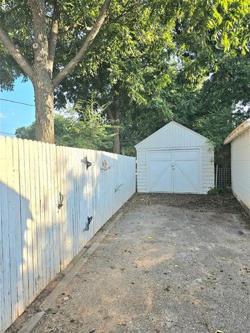 808 E Elm Street, Altus, OK 73521