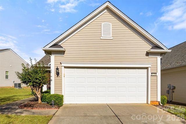 16280 Raven Crest Drive, Fort Mill, SC 29707