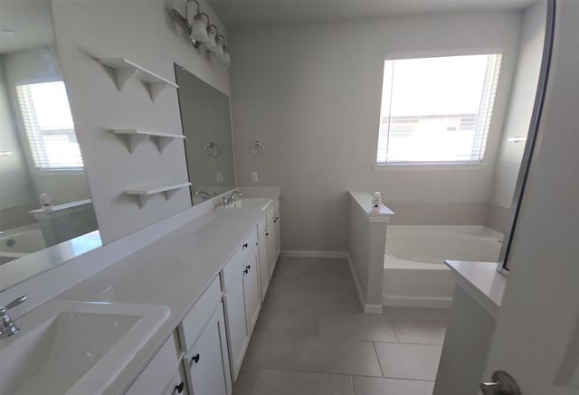 913 E Market Street, Northlake, TX 76247