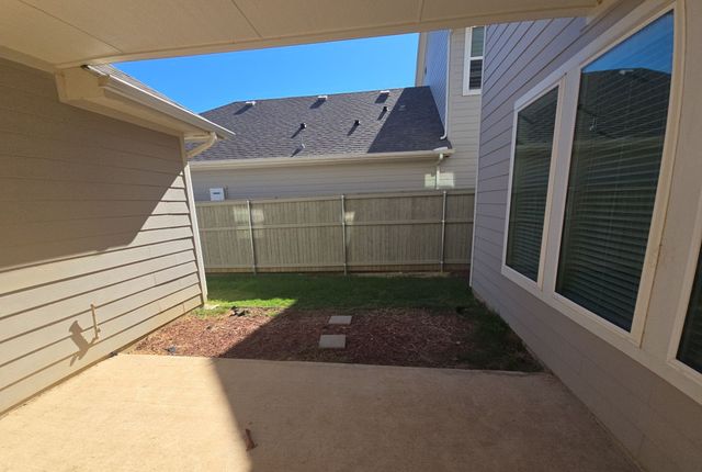 913 E Market Street, Northlake, TX 76247