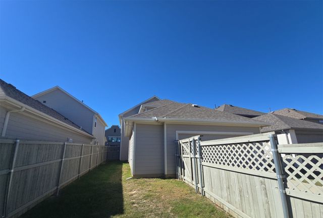 913 E Market Street, Northlake, TX 76247