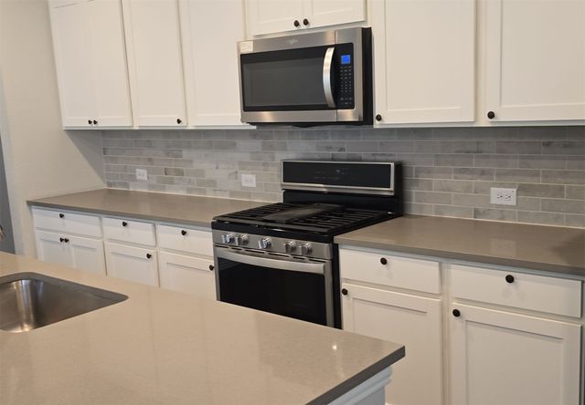 913 E Market Street, Northlake, TX 76247