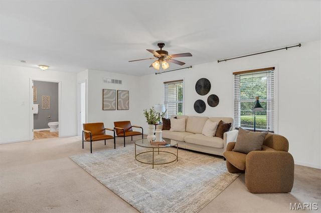 416 Richarz Drive, Fenton, MO 63026