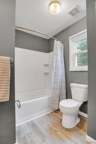 416 Richarz Drive, Fenton, MO 63026