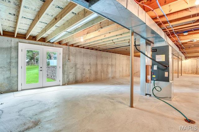 416 Richarz Drive, Fenton, MO 63026