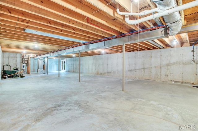 416 Richarz Drive, Fenton, MO 63026