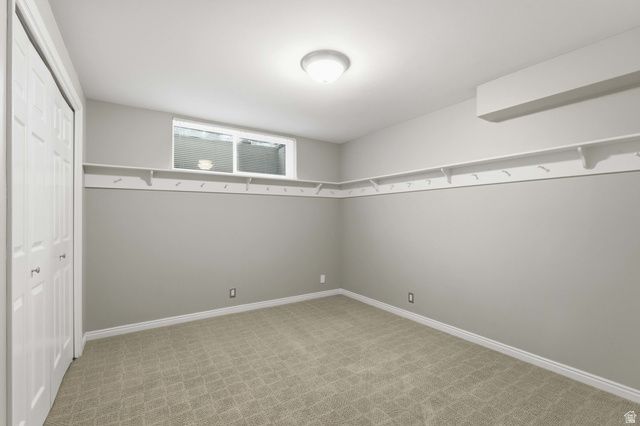 920 N LITTLE VALLEY RD, Salt Lake City, UT 84103