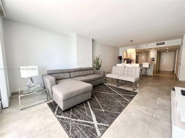 1717 N Bayshore Dr A-2044, Miami, FL 33132