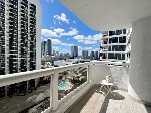 1717 N Bayshore Dr A-2044, Miami, FL 33132