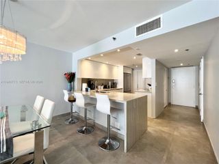 1717 N Bayshore Dr A-2044, Miami, FL 33132