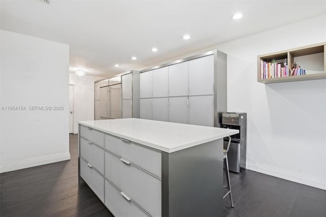 1895 NE 118th Rd, North Miami, FL 33181