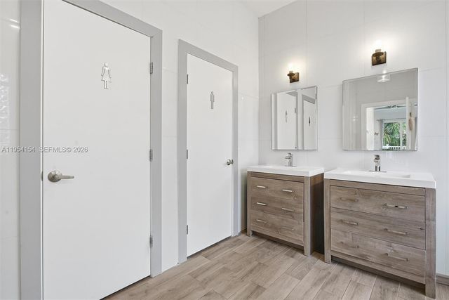 1895 NE 118th Rd, North Miami, FL 33181