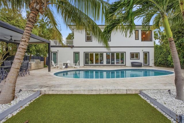 1895 NE 118th Rd, North Miami, FL 33181