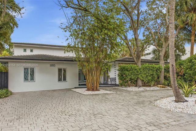 1895 NE 118th Rd, North Miami, FL 33181