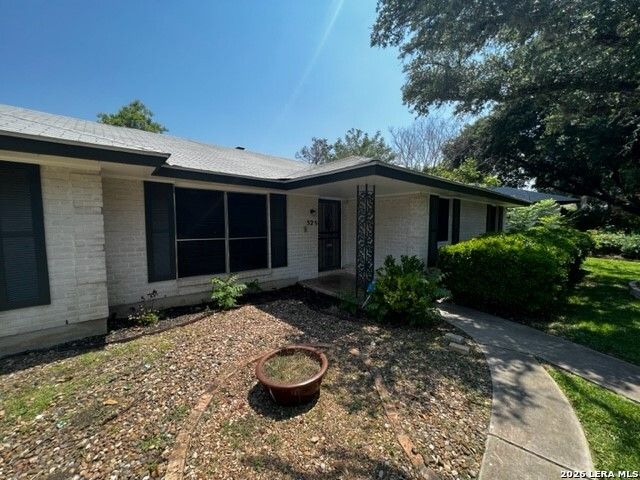 525 TIDECREST DR, Windcrest, TX 78239