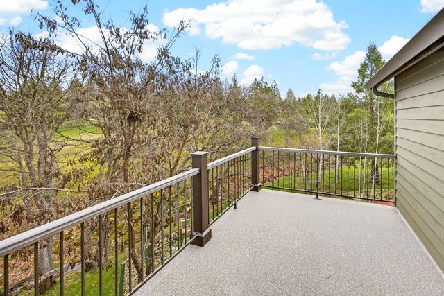 523 Strawberry Lane, Ashland, OR 97520