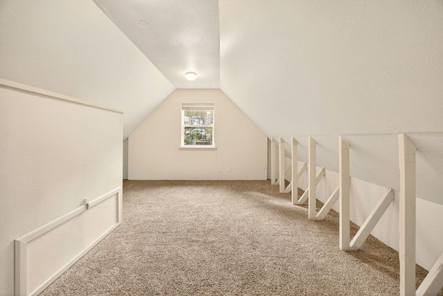 523 Strawberry Lane, Ashland, OR 97520