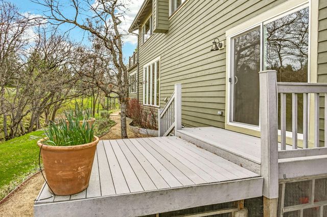 523 Strawberry Lane, Ashland, OR 97520