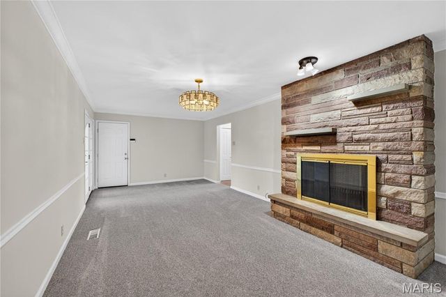 11929 Paradise Lane, Des Peres, MO 63131