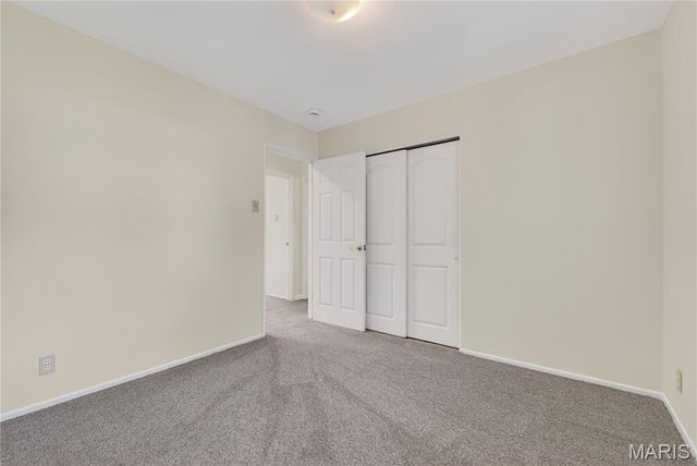 11929 Paradise Lane, Des Peres, MO 63131