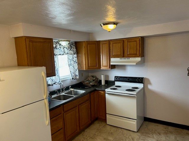 2201 Hawthorne Avenue, Swissvale, PA 15218