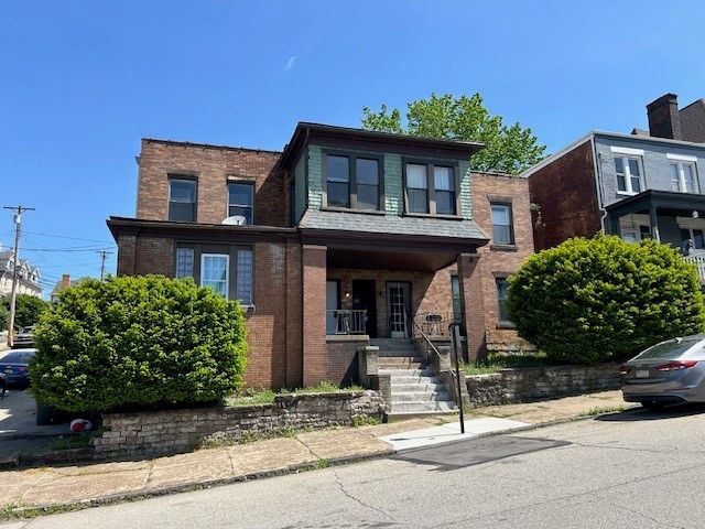 2201 Hawthorne Avenue, Swissvale, PA 15218