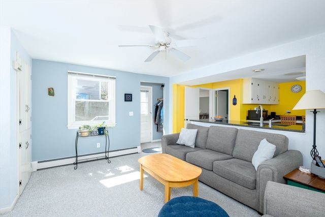 14 Wyndhurst Dr, Holden, MA 01520